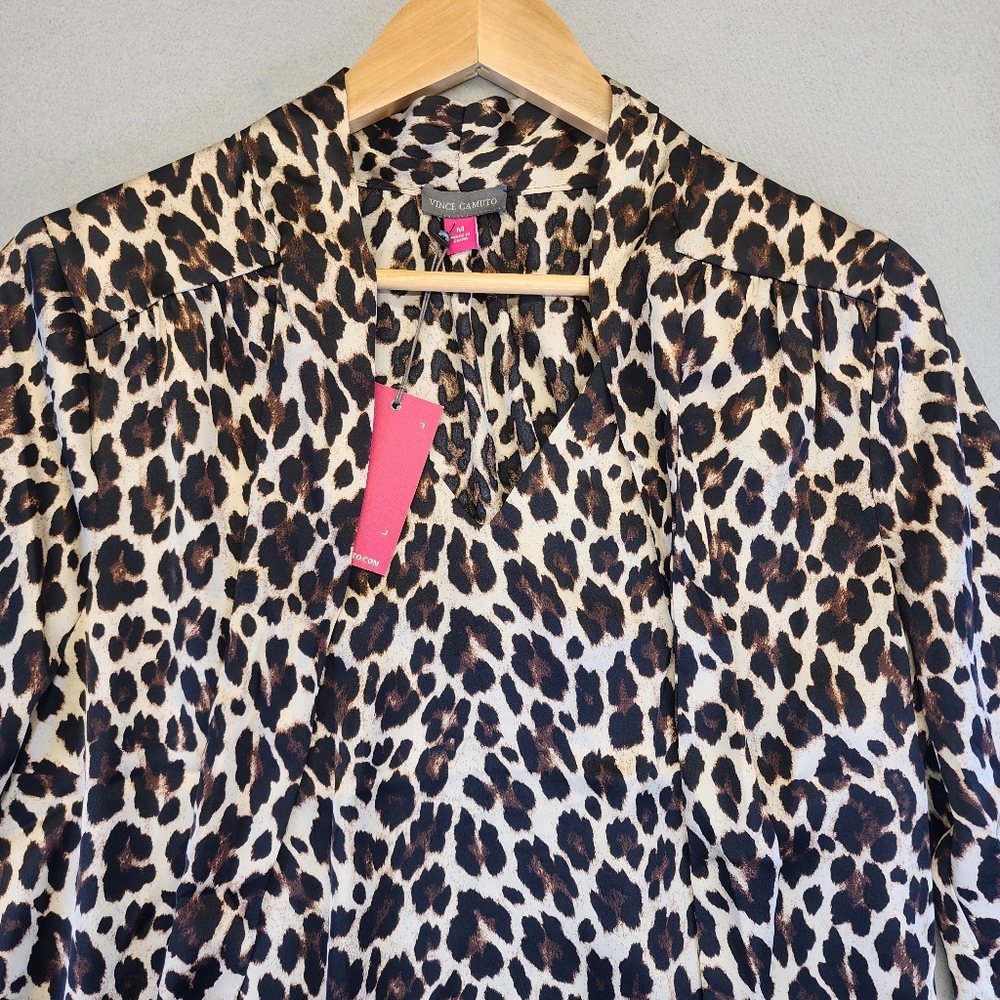Vince Camuto Leopard Blouse NWT M Silky Tie Neck Pleated Bell Sleeve Boho - Picture 3 of 14